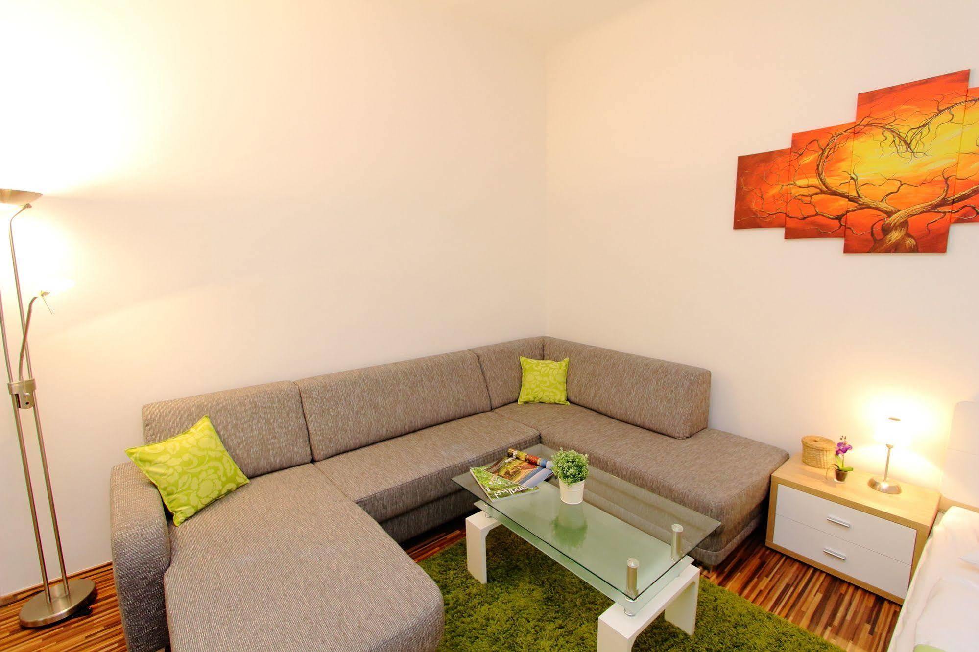 Apartment Simmering เวียนนา ภายนอก รูปภาพ
