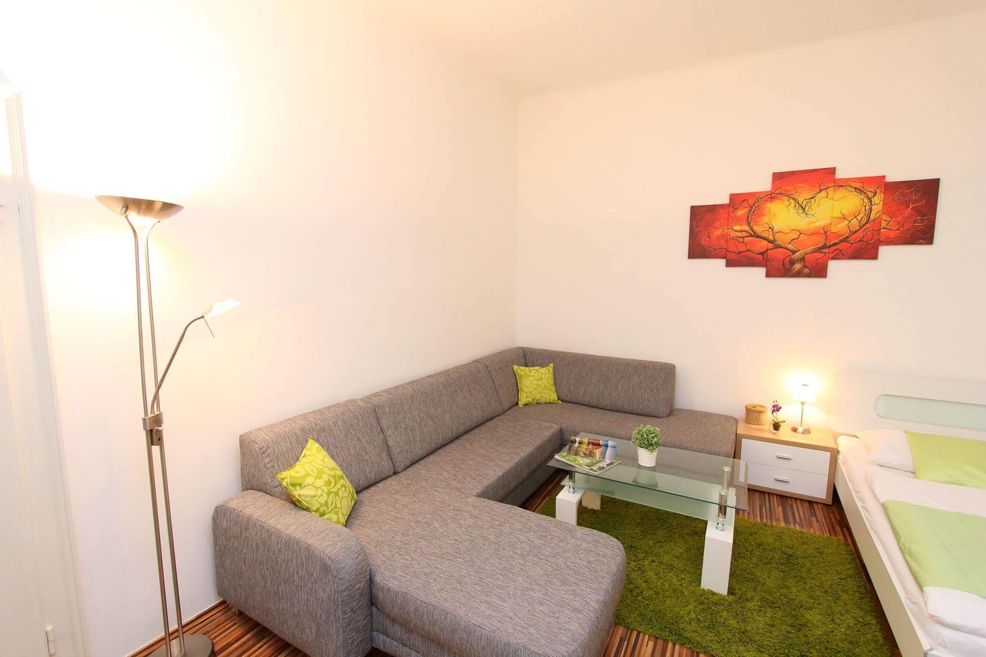 Apartment Simmering เวียนนา ภายนอก รูปภาพ