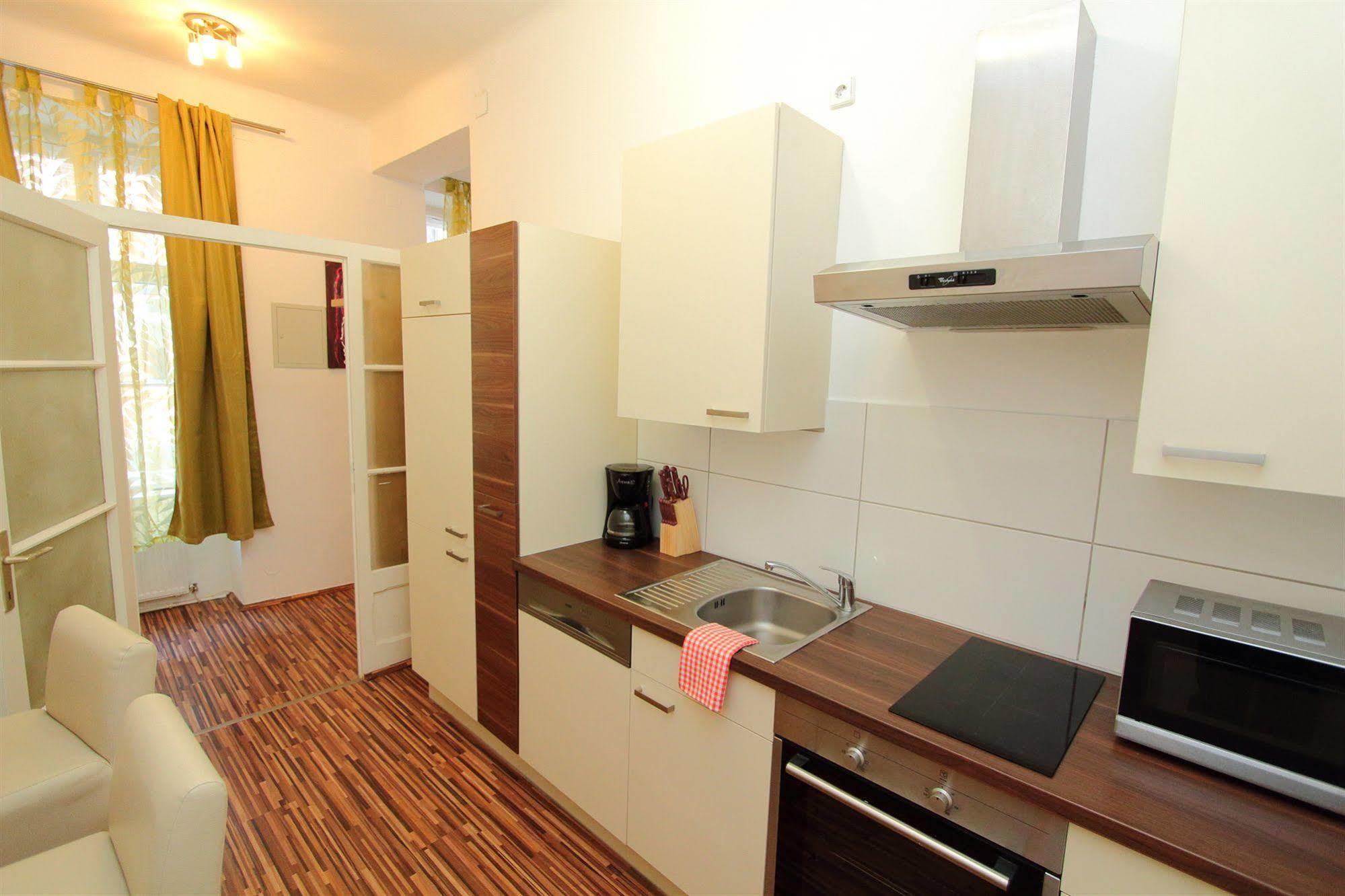 Apartment Simmering เวียนนา ภายนอก รูปภาพ